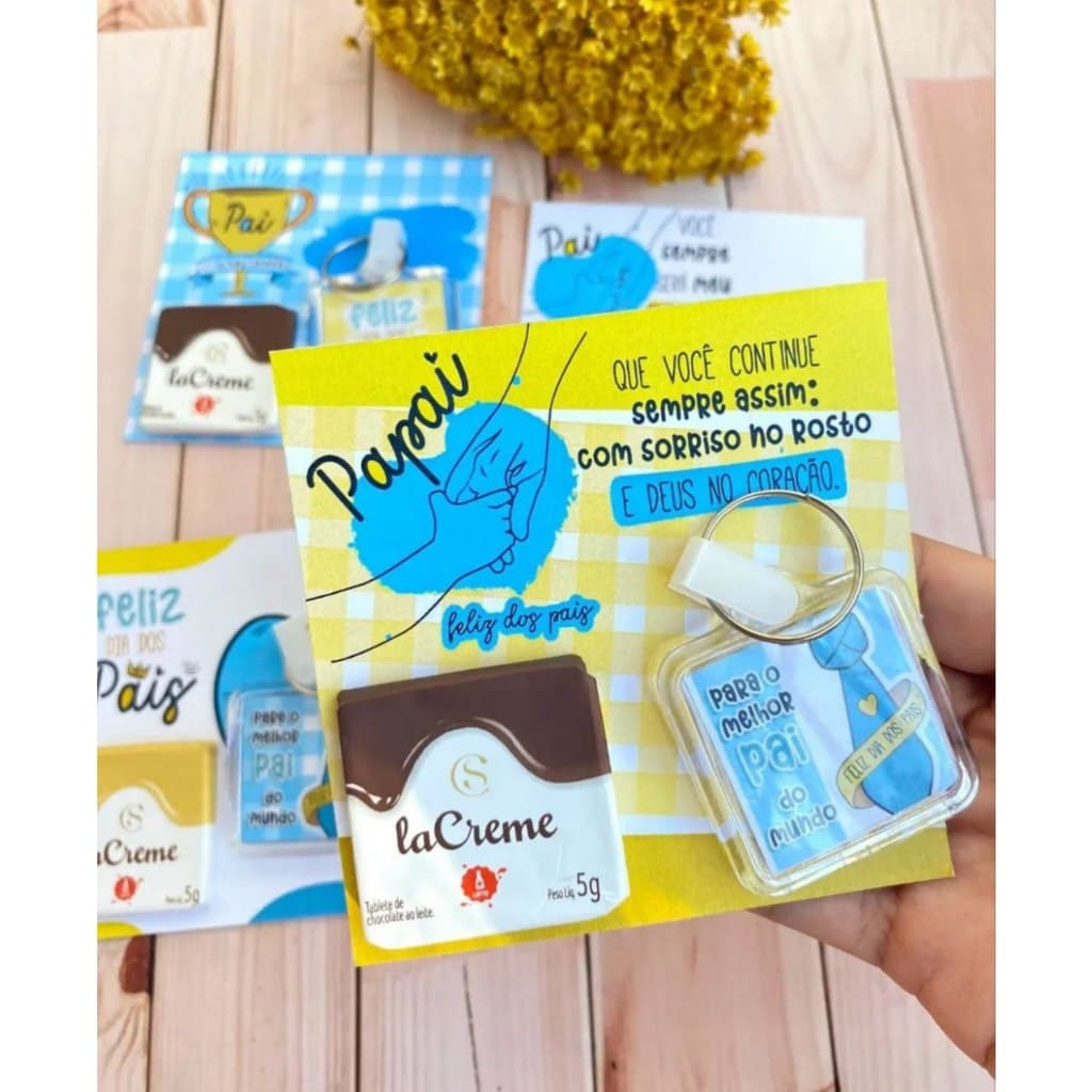 Cartão Personalizado Dia dos Pais com Tablete Cacau Show e Chaveiro - Mimo Dia dos Pais