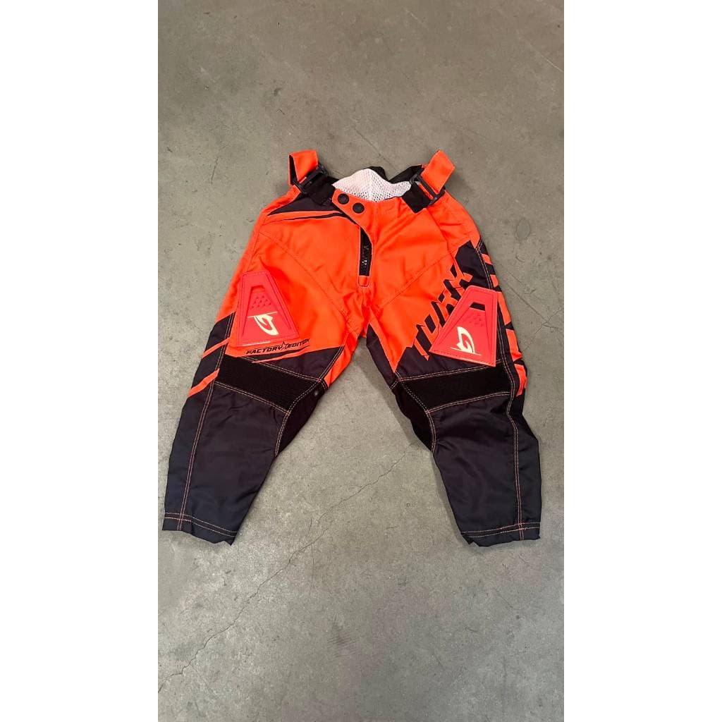 CALÇA INFANTIL MOTOCROSS PRETO/LARANJA TM -06 MOD FACTORY