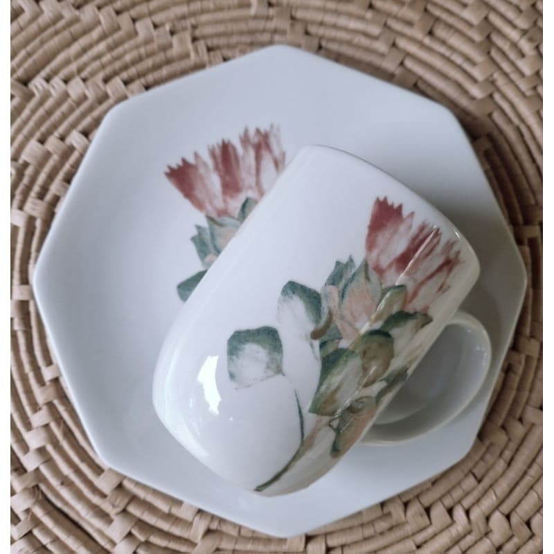 prato sobremesa e caneca