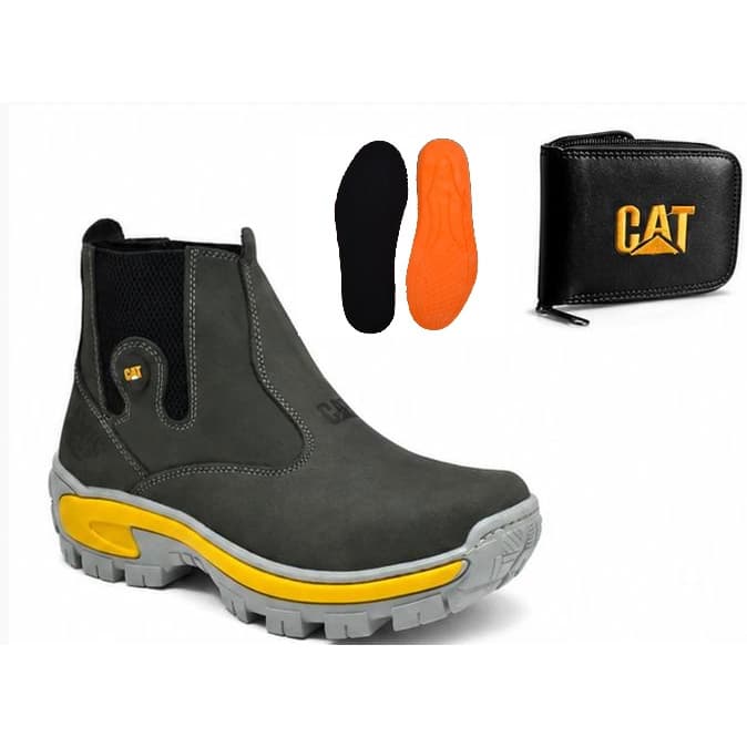 Botina CAT Couro Nobuck Brinde Carteira Palmilha Gel Bico PVC Solado Tratorado Trabalho