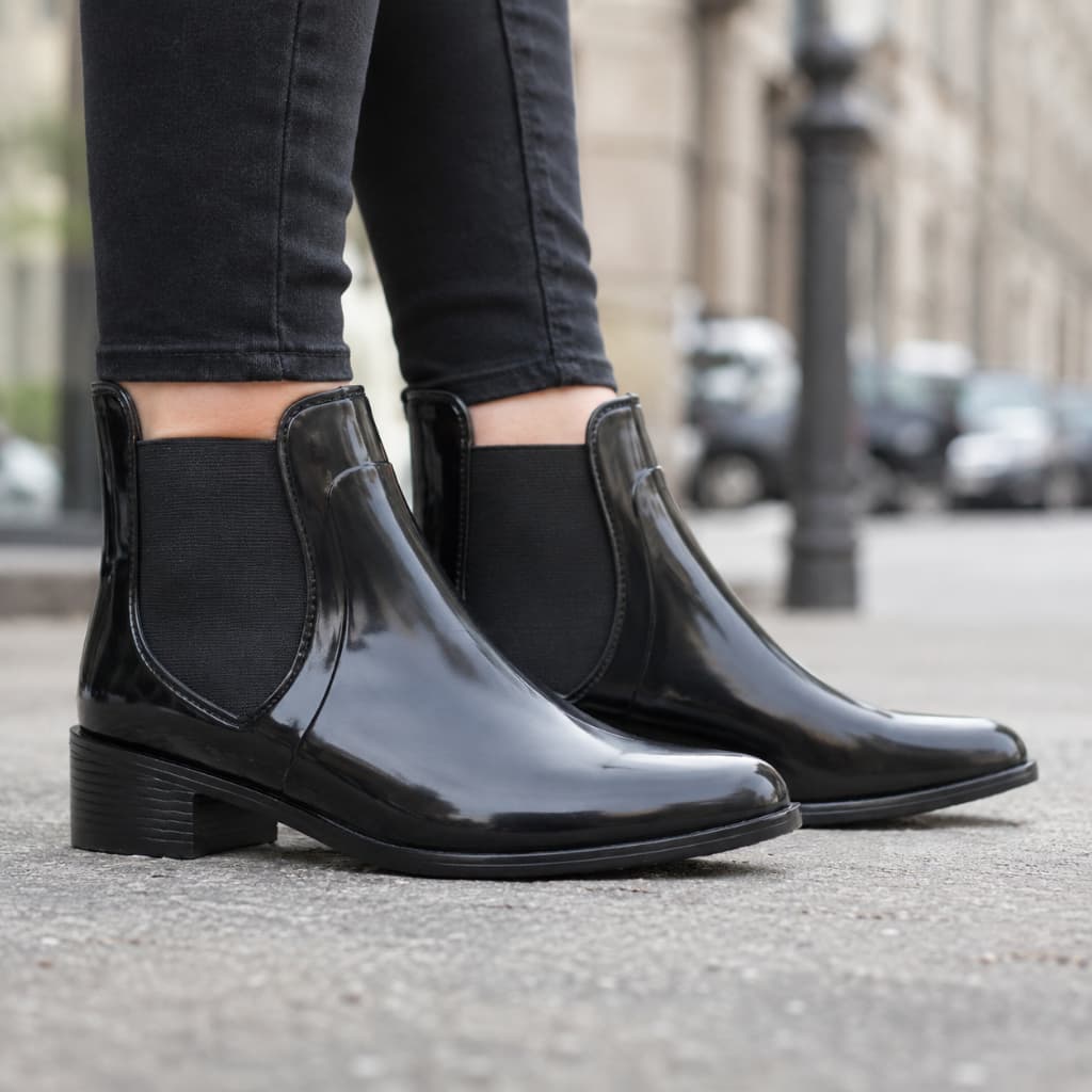 Galocha Bota Feminina Com Elastico Tratorada Leve Cano Curto Casual Promoção