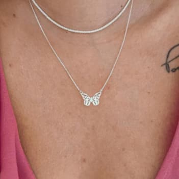 Colar Feminino Borboleta Delicado Banhado à Prata | Pingente Geométrico Vazado ou Borboleta com Zircônia