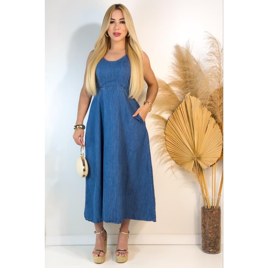 VESTIDO JEANS MID DE ALÇA COM BOLSO E ELASTEX NAS COSTAS