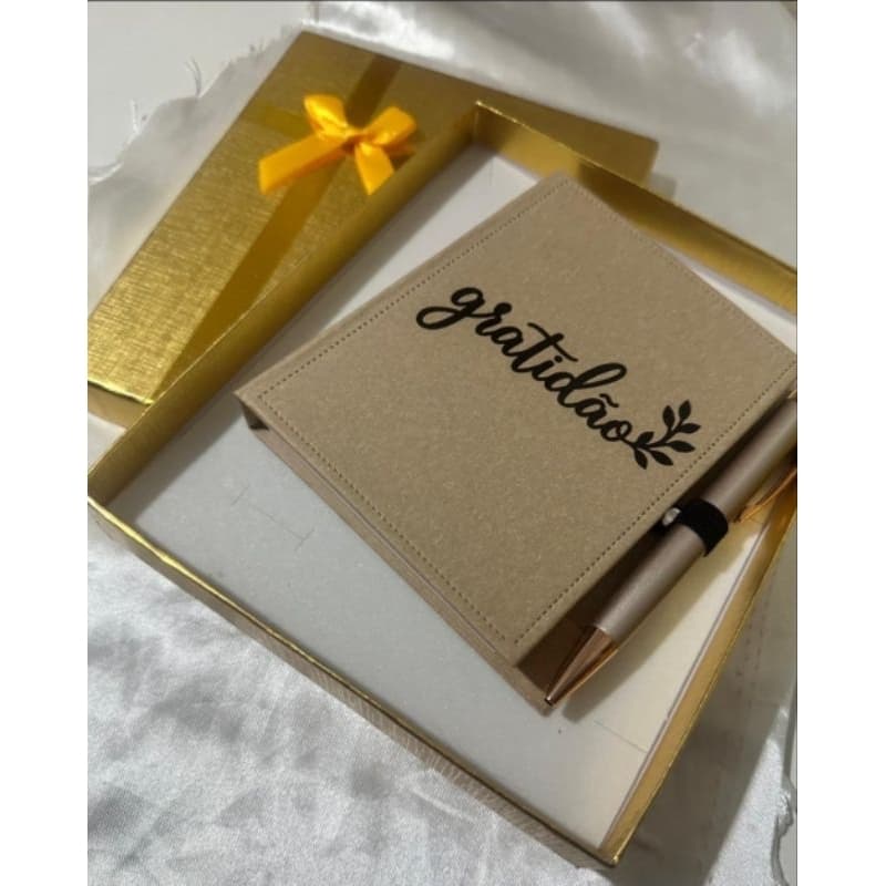 Mini Caderno Personalizado A6 com caneta (13x11cm)