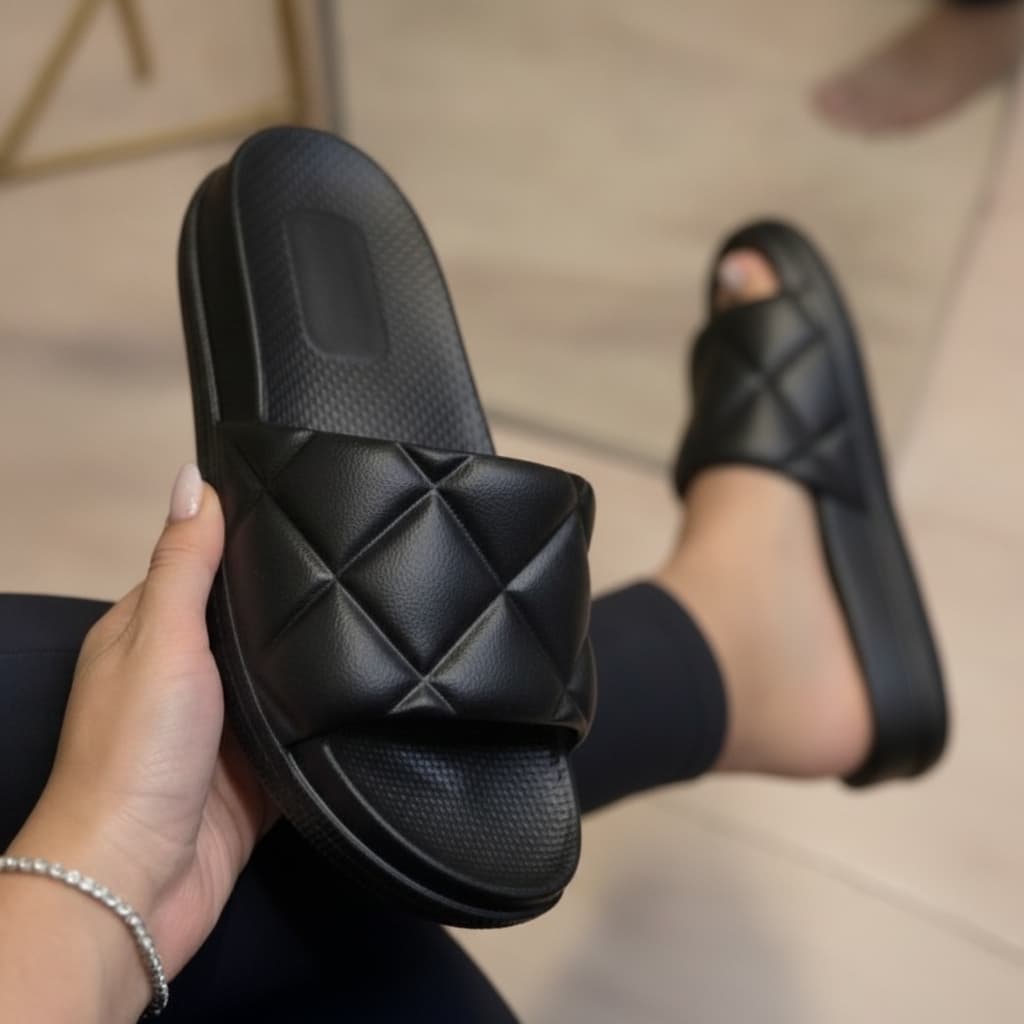 Chinelo Matelassê Slide Acolchoado Matelassê Casual Conforto Premium