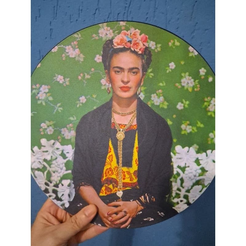 PAINEL / QUADRO de parede feito em DISCO DE VINIL - FRIDA KAHLO 30 cm - arte cinema música decoração presente