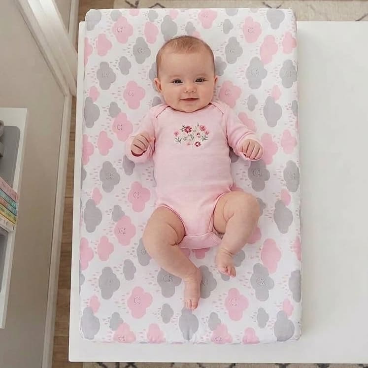 Trocador de Cômoda Espuma  Plástico Estampado Impermeável Bebê Capa Removível Várias Estampas Zíper