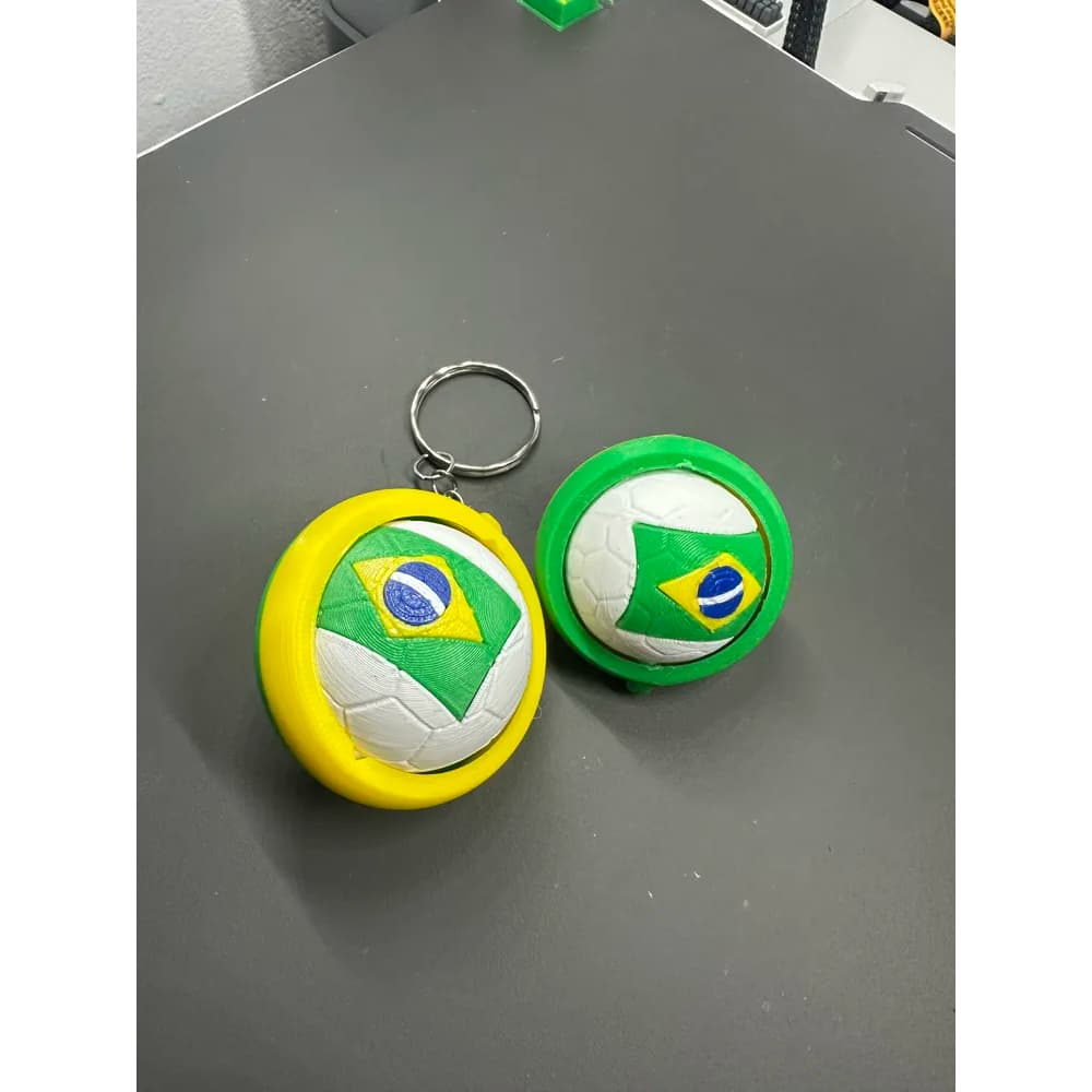 Chaveiro Bola Futebol Brasil 3D PLA 5cm Decorativo Presente Criativo Copa - 1 Peça.