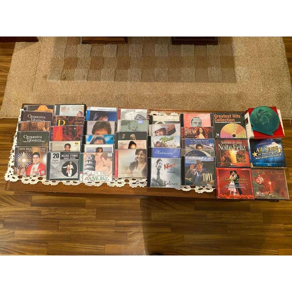 CDs Originais de músicas de diversos gêneros