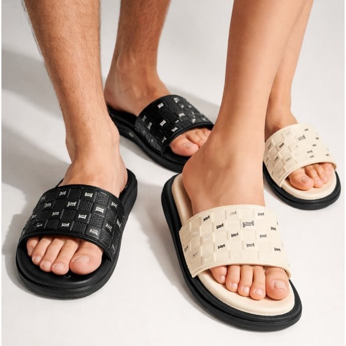 Slide Unissex Confortável com Sola Macia – Chinelo Estiloso, Leve, Anatômico