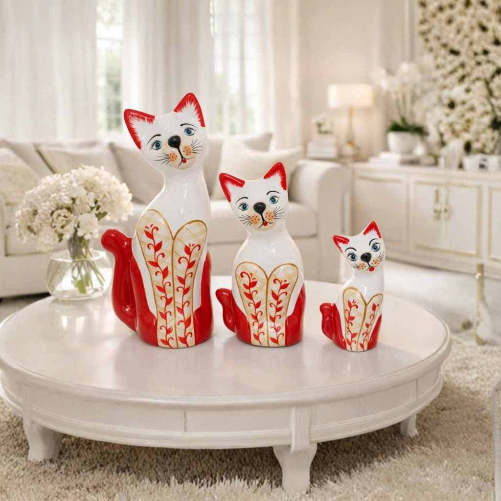 Trio de Gatos em Cerâmica Presente Decoração Kit Sala Mesa Estante