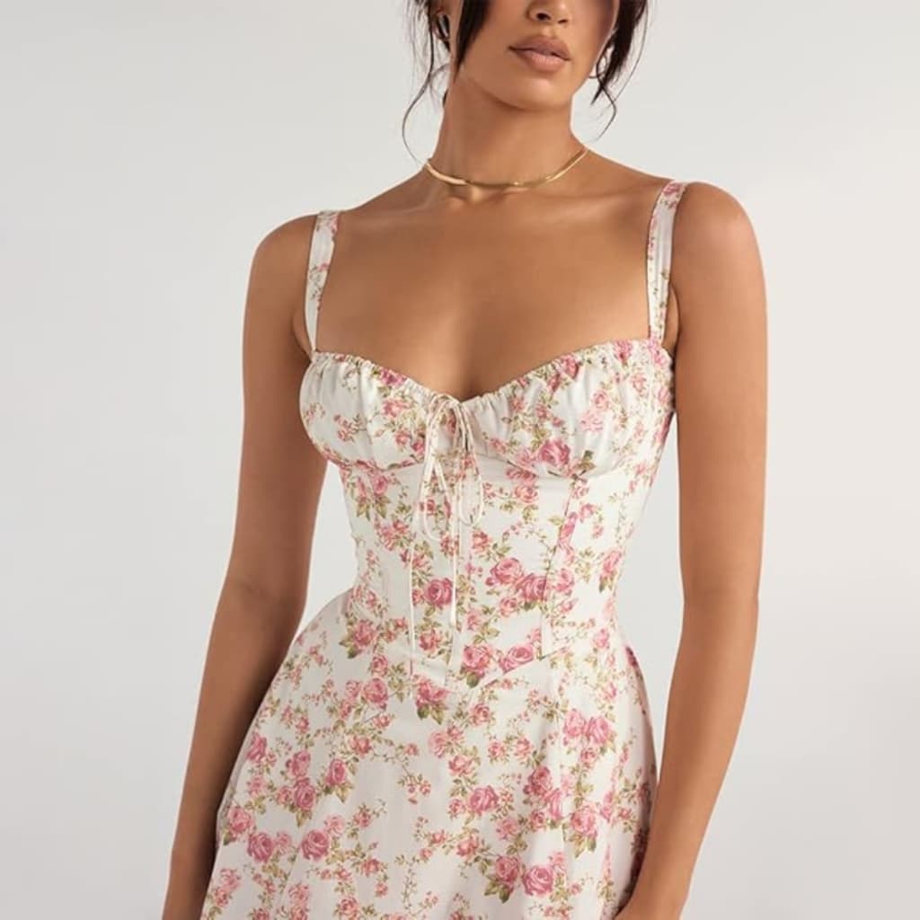 Vestido Midi Romântico Com Flores Alça Fina Elastex Branco e Azul Branco e Rosa Off White Blusinha