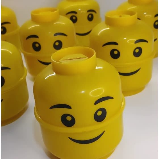 10 Cofrinho Cabeça de Lego