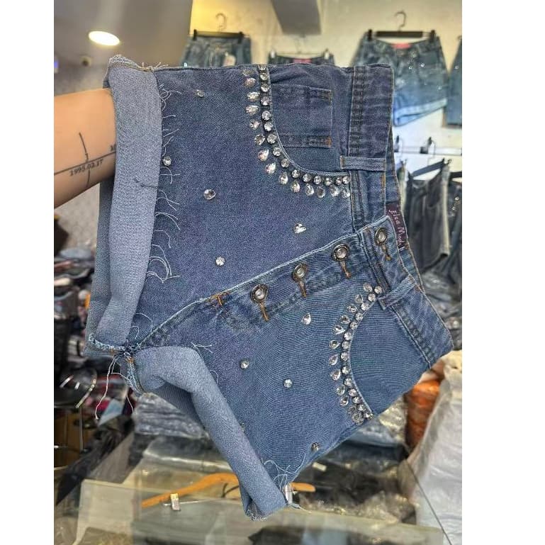 Short Jeans com Botão Feminino Jeans Cintura Alta com Pedras Brilhantes Aplicações de Strass,Short