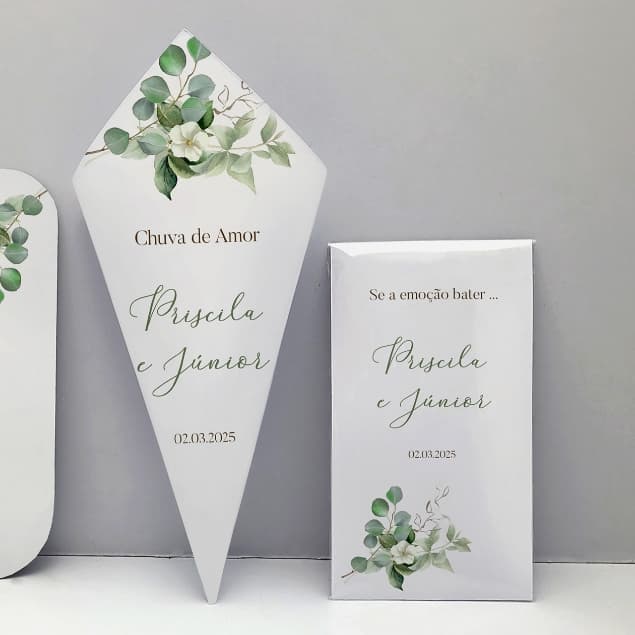 Cones de Pétalas e Lenços Lágrimas de Alegria Casamento Personalizado Tendência 2026 Ao ar Livre