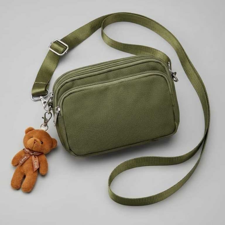 Bolsa Transversal Feminina moda com Ursinho Chaveiro Bolsa Tiracolo Compacta Casual Dia a Dia