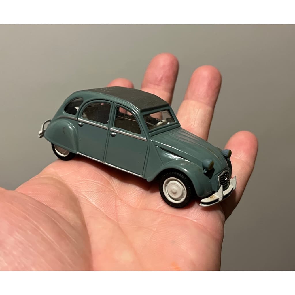 carro 1966 Citroen 2CV carrinho de metal Del Prado esc 1/43