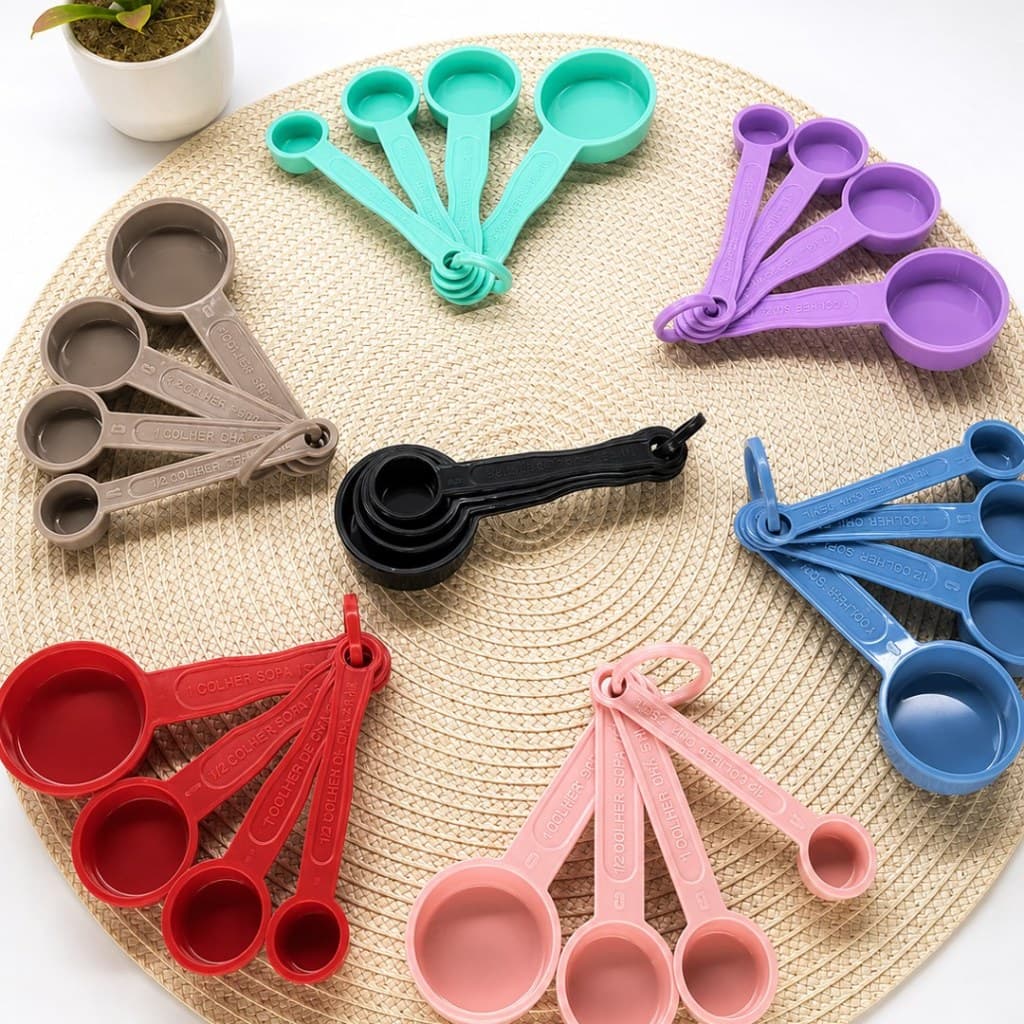 Kit Colheres Medidoras 4 Peças Cores Variadas Dosador Cozinha Confeitaria
