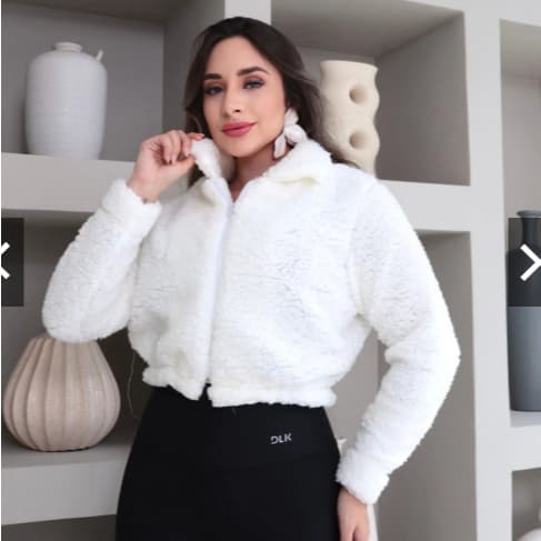 Jaqueta  Femenina Com Ziper Teddy Gola Alta Pelinho  Inverno