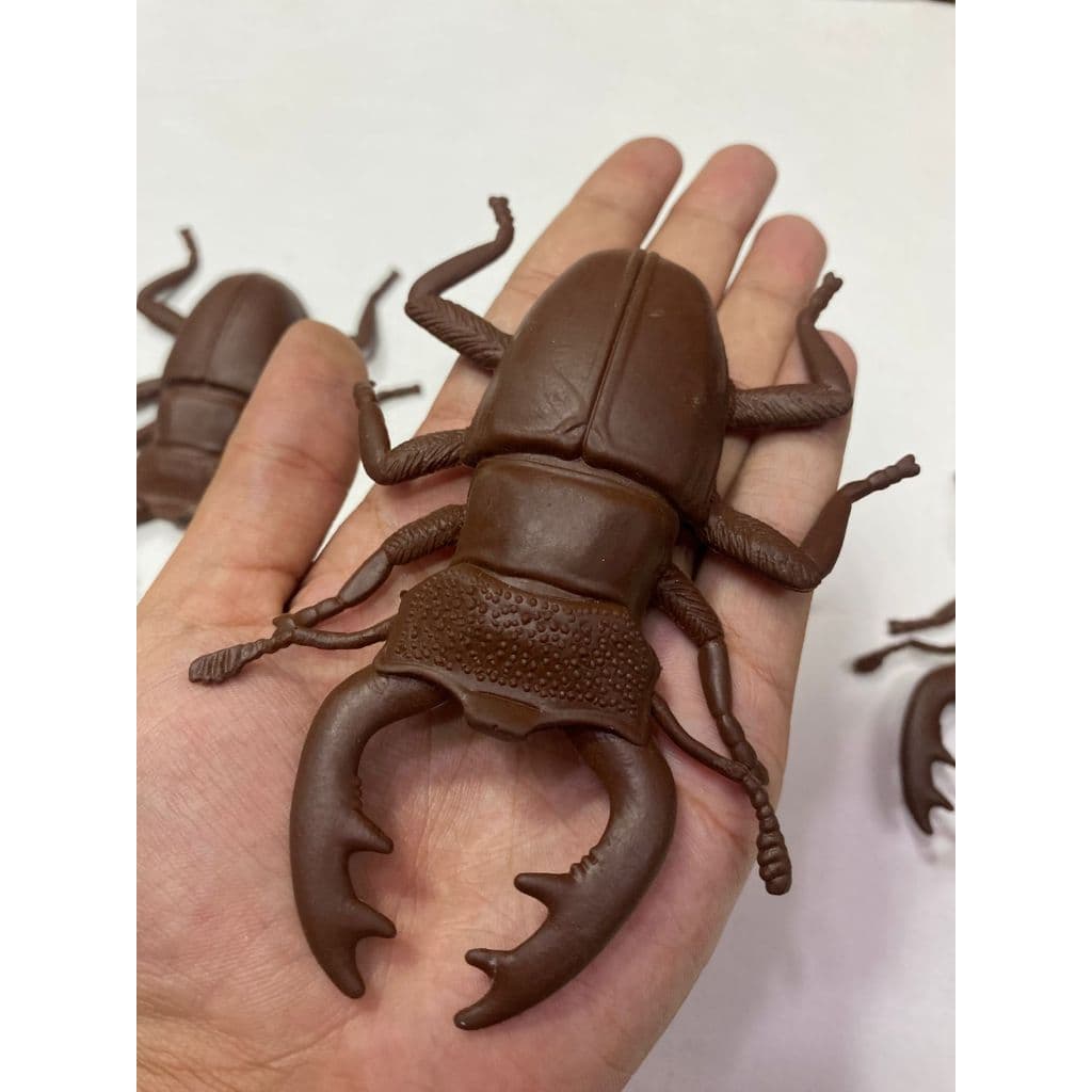 Besouro Decorativo/ Brinquedo Antiestresse Realista
