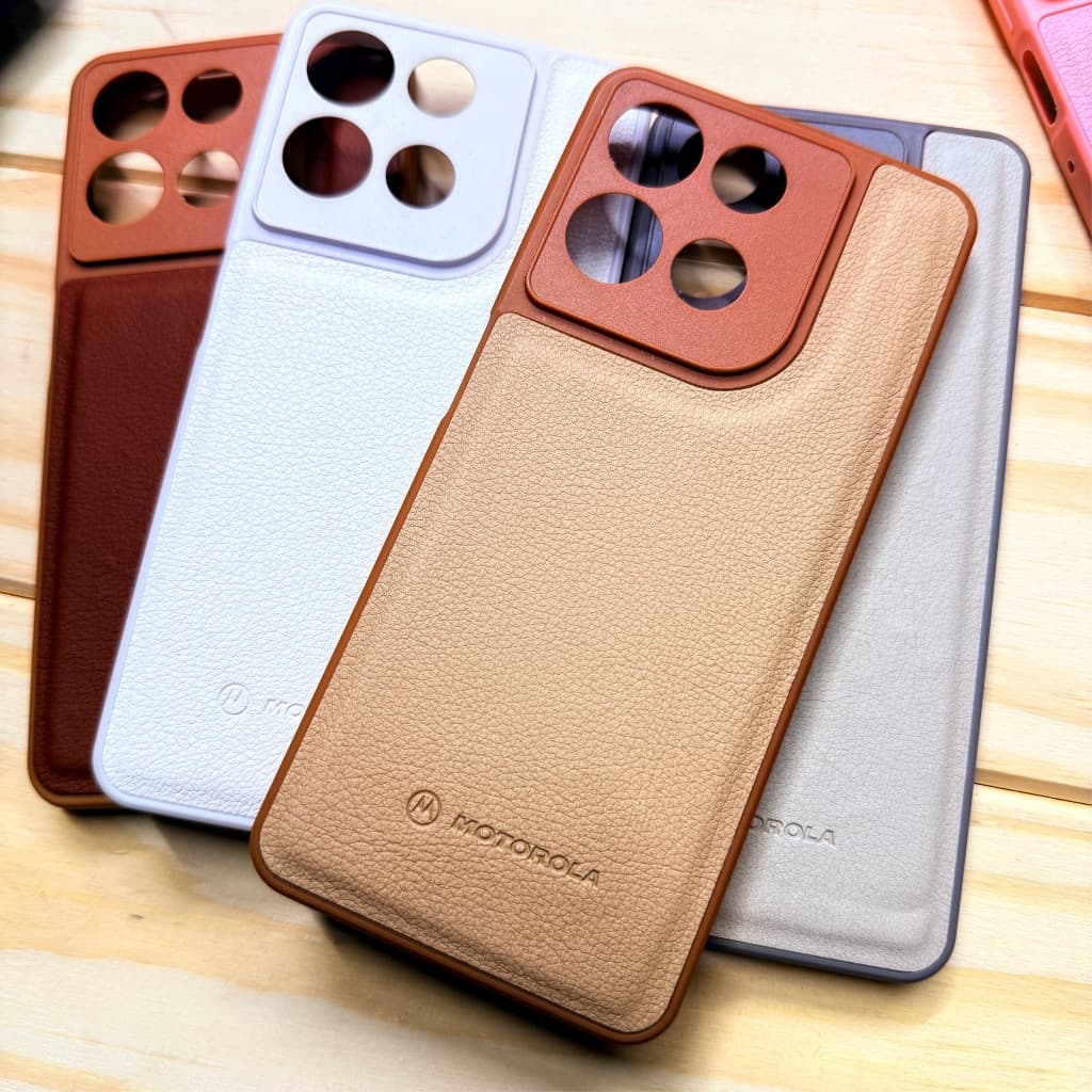 Capa Capinha Motorola Moto G56 / Moto G86 / Moto G15 / G17 Couro Premium Aveludada Luxo Anti Impacto Proteção de Câmera