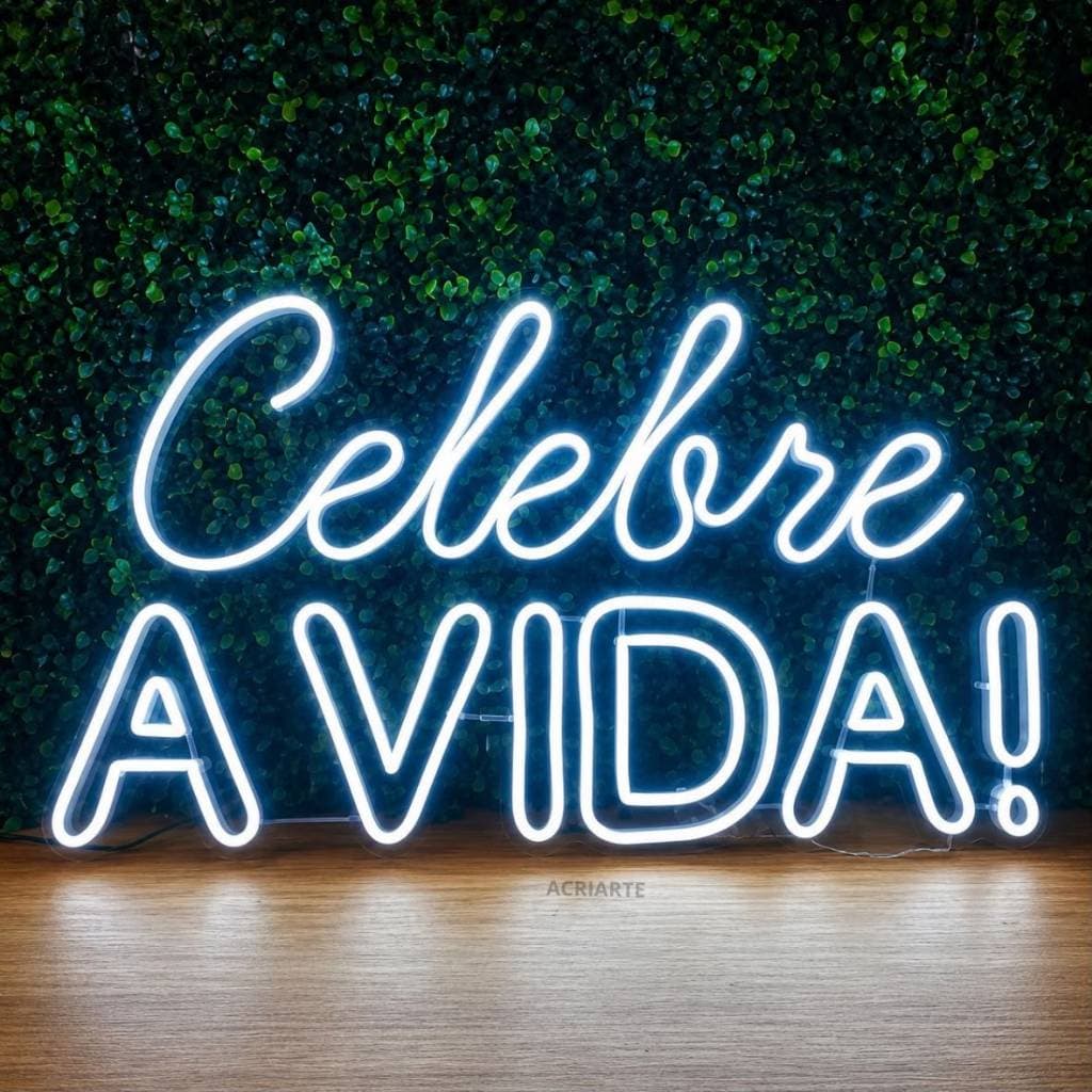 Painel de LED “Celebre a Vida”, decoração para Casamentos e Festas