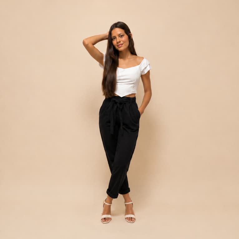 Calça Jogger Feminina Preta Cintura Alta Elástico Confortável Slim Com Bolsos Casual Trabalho
