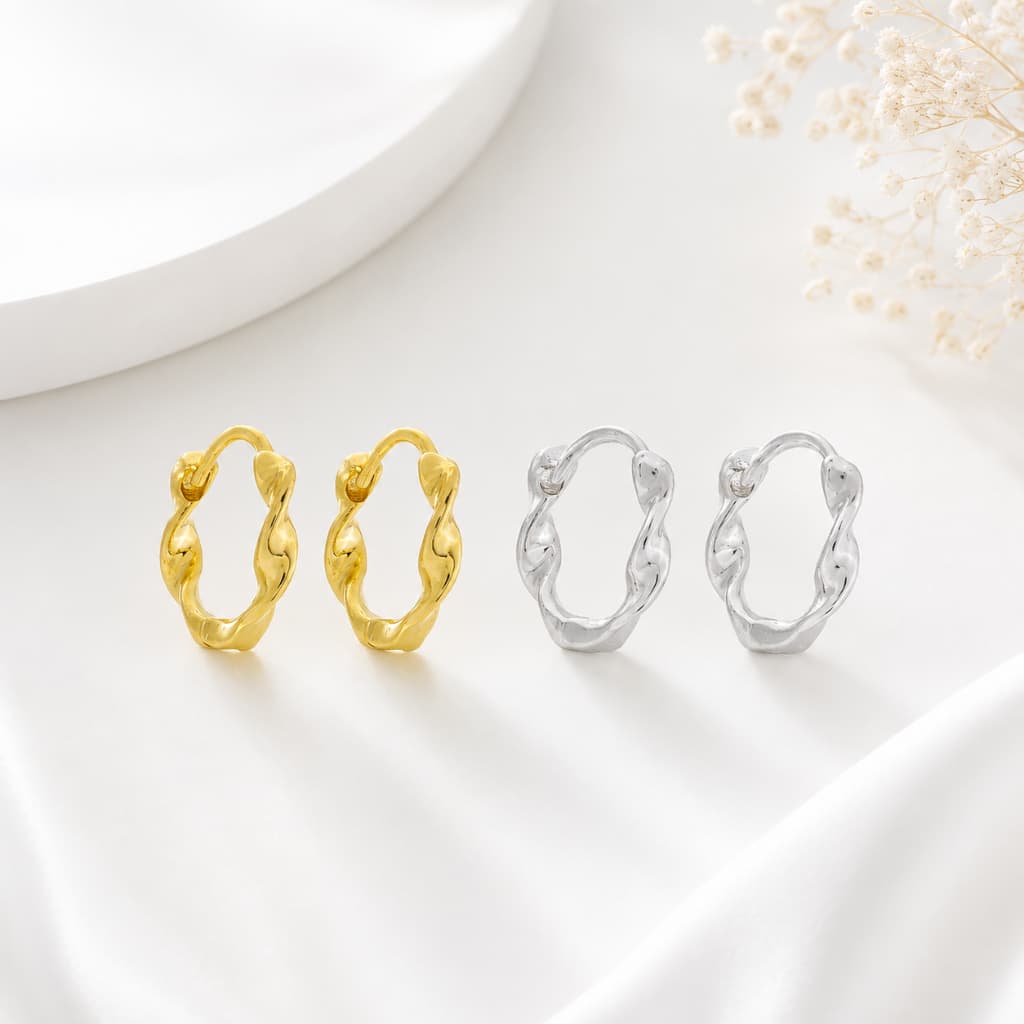 Brinco Argola Torcida Feminino 1,4cm Banhado Ouro 18K ou Prata 925 Delicado Elegante - NÃO CAUSA ALERGIAS - SEMIJOIAS