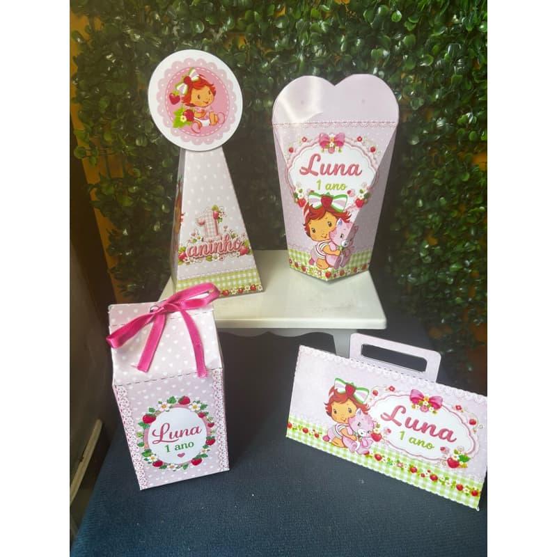KIT FESTA LEMBRANCINHA PERSONALIZADA