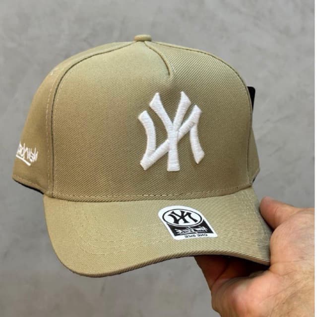 Boné com forro interno modelo SnapBack corte americano Envio Rapido.