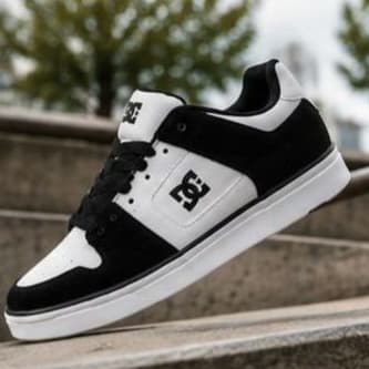 Tenis CD shoes Skatias modernos leve e super  confortavel Promoçao Imperdivel