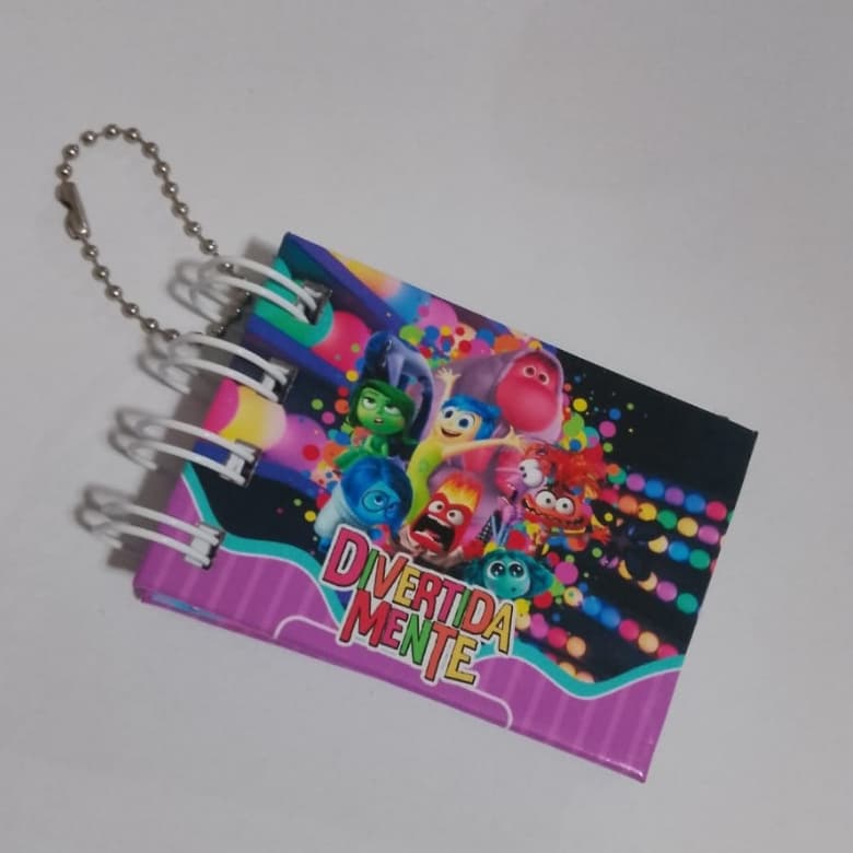 Kit Chaveiro Mini Livro de Colorir Personalizado Lembrancinha Infantil Festa 5x7cm