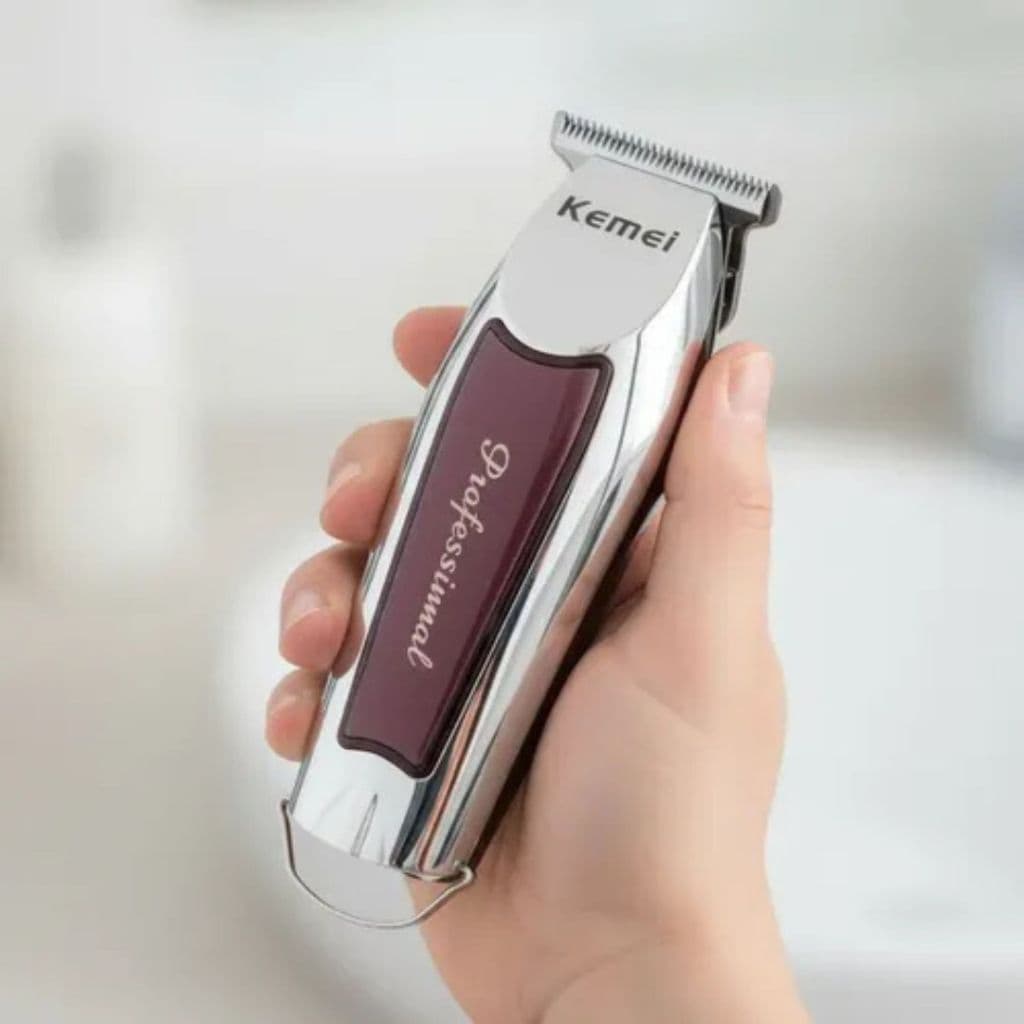 Máquina de Cortar Cabelo e Barba Profissional Sem Fio Acabamento Pezinho Acabamento Recarregável.Ele