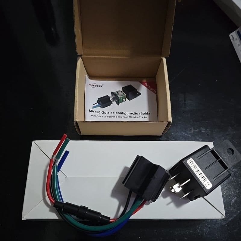 rastreador e bloqueador veicular Micodus MV720