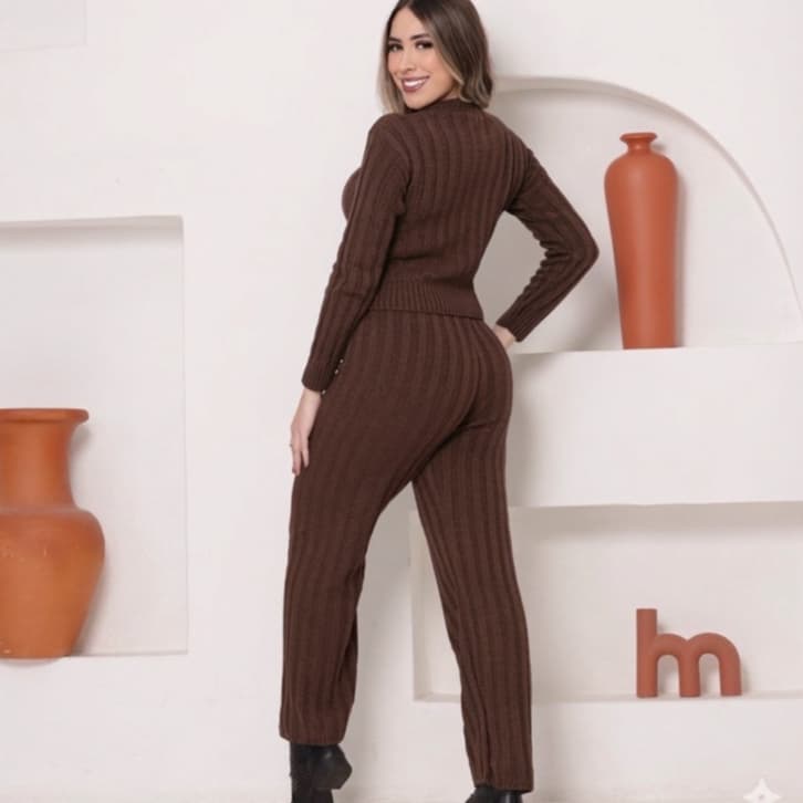 Conjunto feminino de frio tricot mousse canelado moda feminina inverno calça e blusa em tricô promoção aerolook