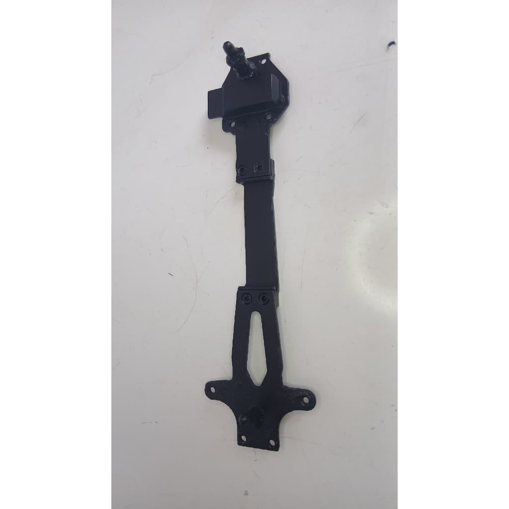 parte do meio wltoys 144001 usado foi pintado
