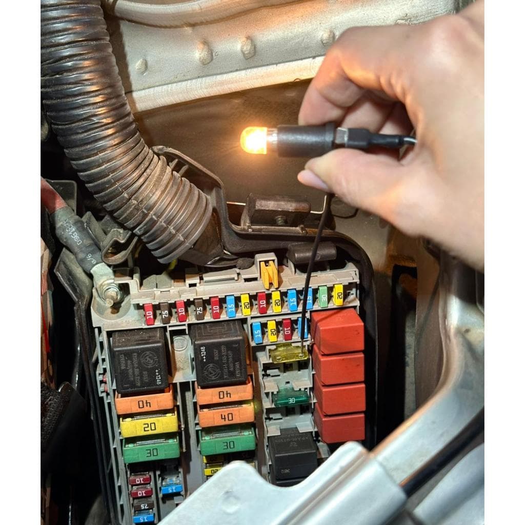 Lâmpada De Teste Para Testar Fusível Relê 12V Ou 24V Universal Oficina Eletricista Automotivo