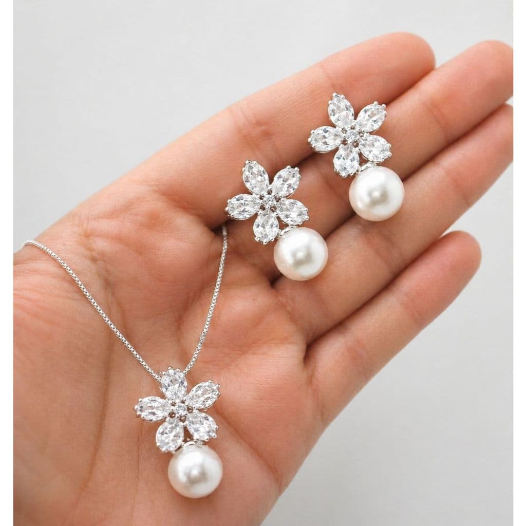 Conjunto Feminino Margarida com Pérola Banhado a Prata 925