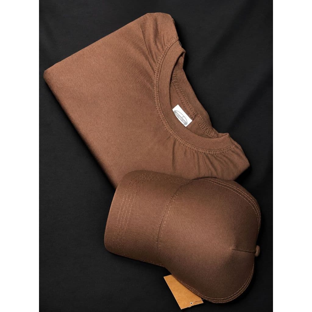 Camiseta lisa 100% algodão, conforto e estilo no dia a dia + Boné de alta qualidade  resistente e bem acabado.