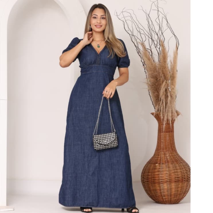 VESTIDO LONGO JEANS COM DETALHE NA FRENTE GOLA V