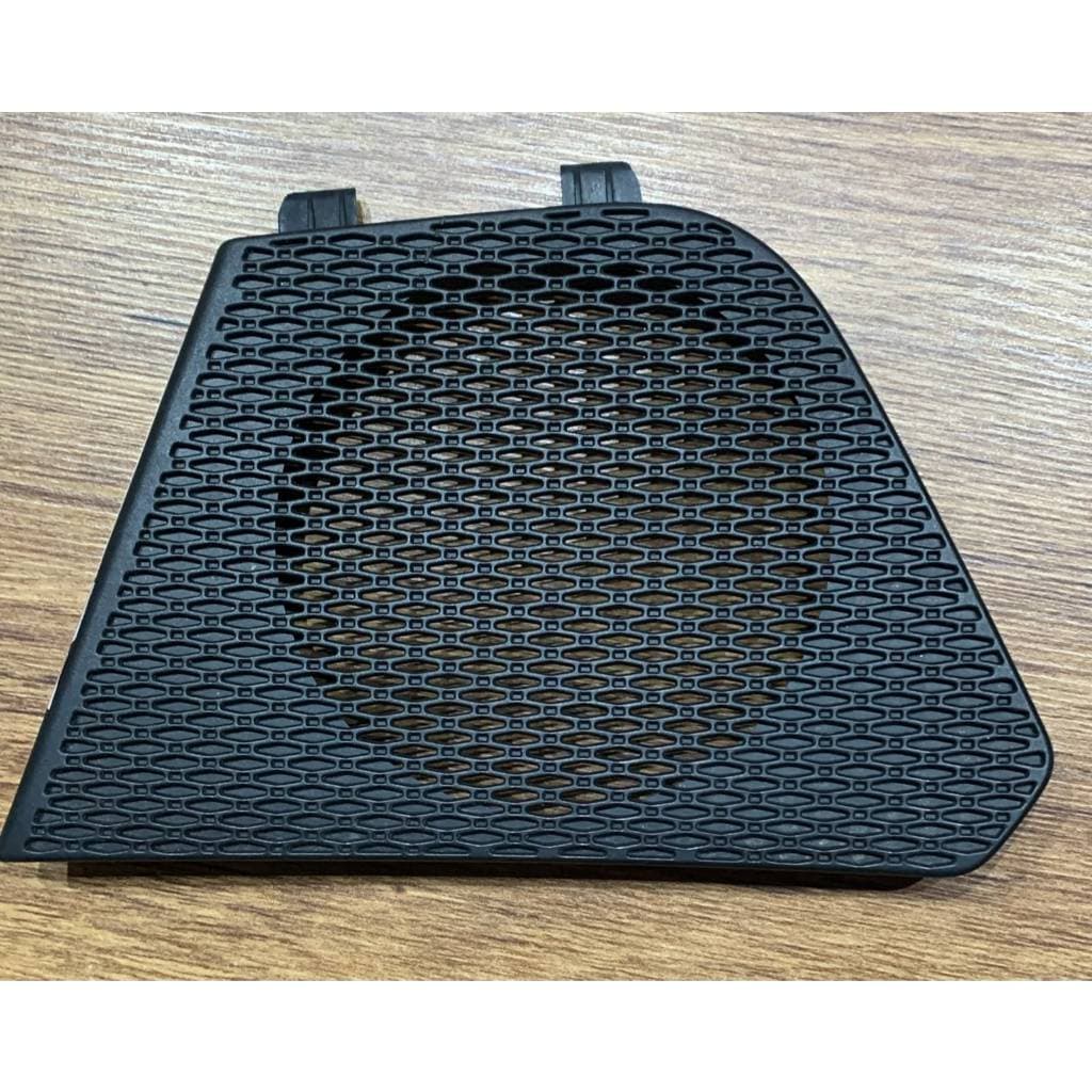 Moldura Tela Grade Acabamento Alto Falante Porta FIAT TORO ESQUERDO