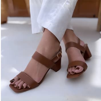 Sandália Feminina Salto Bloco Médio 4cm Confortável Caramelo