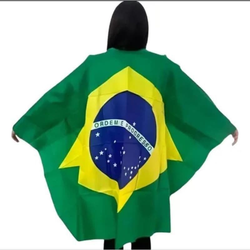 01 Bandeirão capa Verde e amarelo do Brasil Com Mangas dentro para segurar no braço