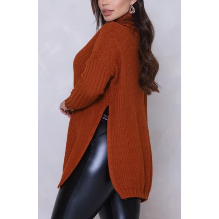 Blusa em Tricot Poncho Gola Alta