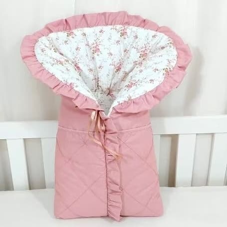 Porta Bebê Saco Dormir Acolchoado Bem Fofinho C/  Babado Tecido Rose / Menina.