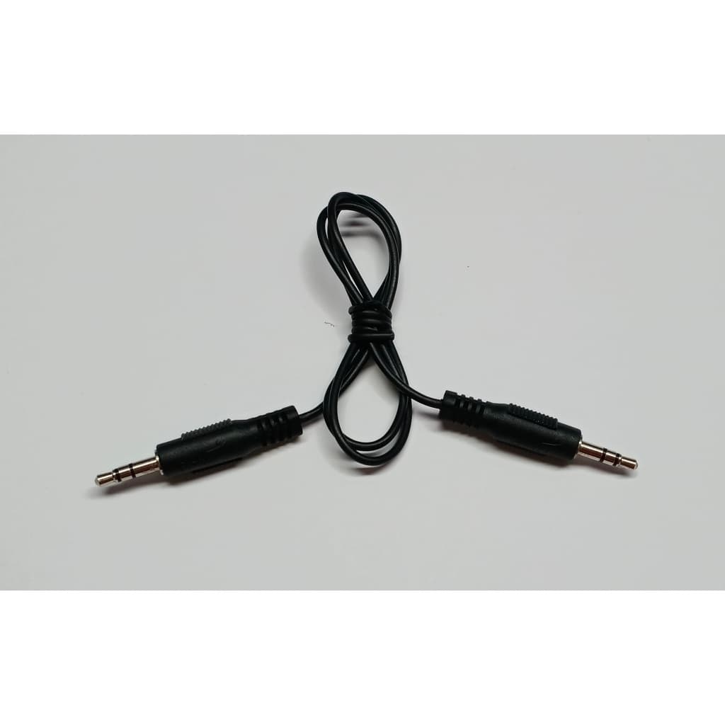 Cabo Audio P2 x P2 Estereo 55,5 cm Preto - Cabo Curtinho