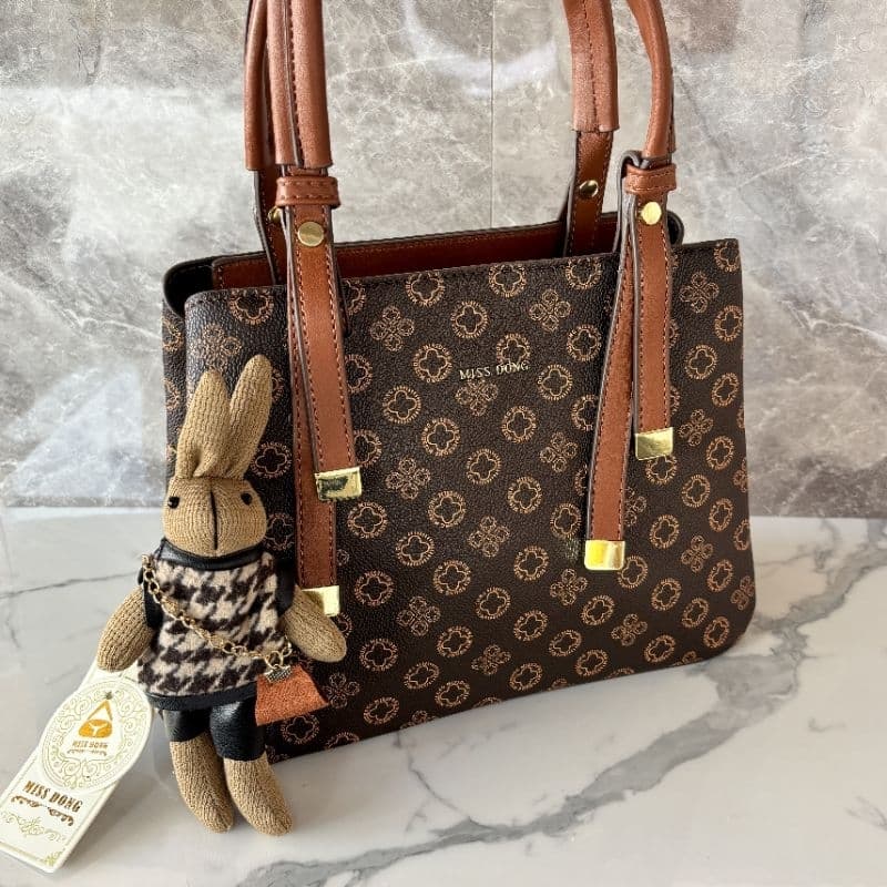 Bolsa Feminina de Ombro Grande Elegante de Couro Sintético Estampada Premium com Chaveiro Coelho de Brinde