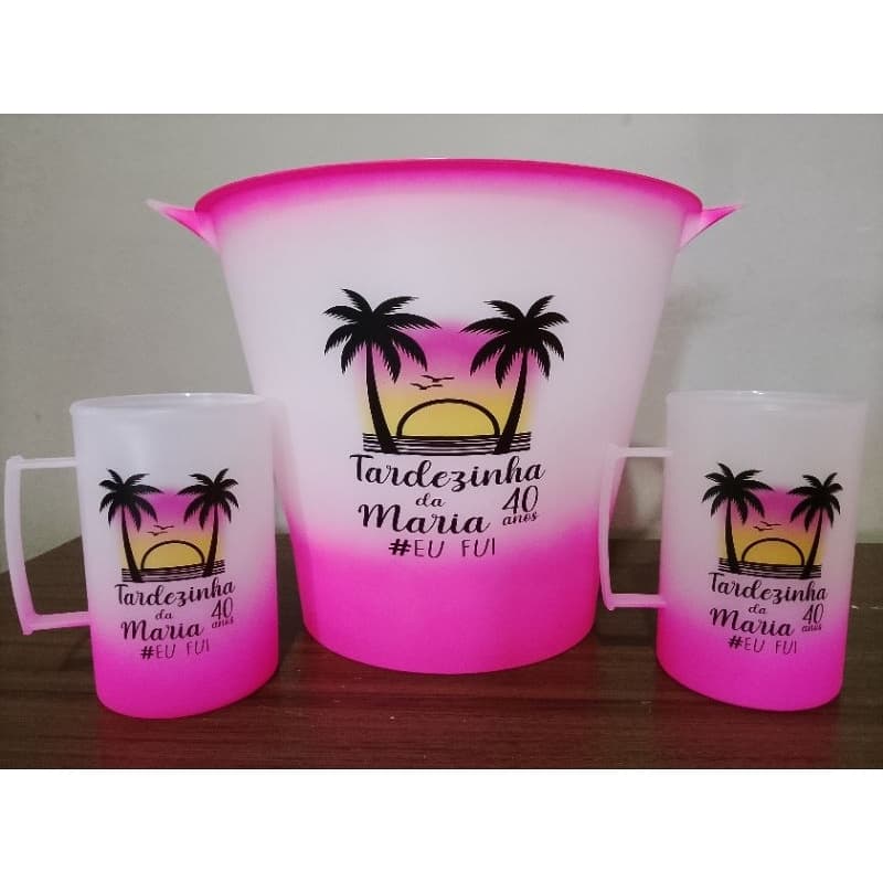 kit balde de gelo 5 L + 2 canecas de chopp 400 ml ou taças.