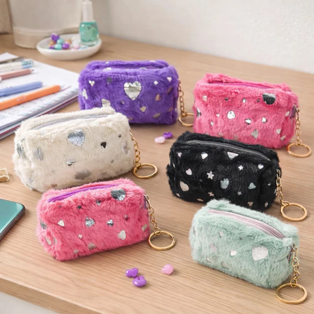 Mini Porta Moedas de Pelúcia com Chaveiro Love/Coração 14x7cm