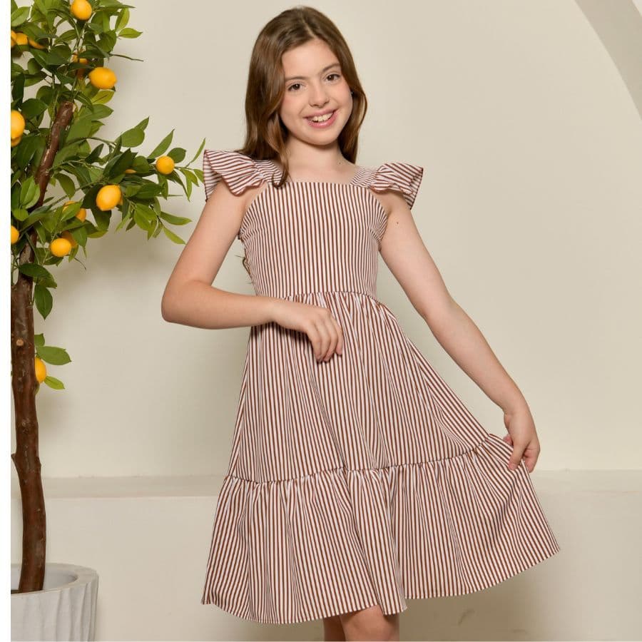 vestido curto listraz manga curta babado